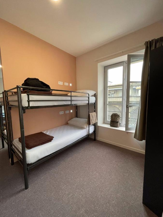 Hostel Flamingo Nimes Gare Centre Екстер'єр фото