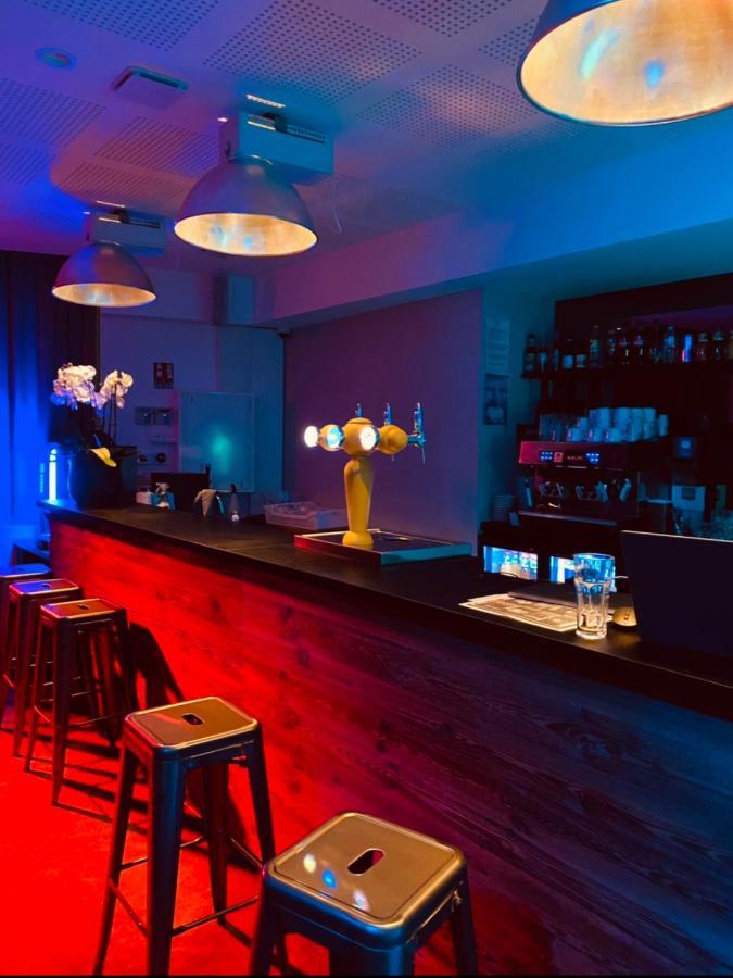 Hostel Flamingo Nimes Gare Centre Екстер'єр фото