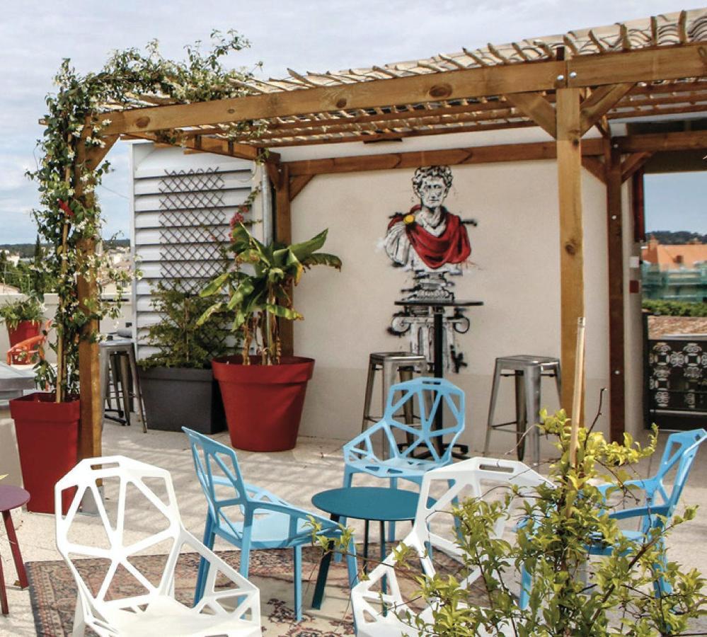 Hostel Flamingo Nimes Gare Centre Екстер'єр фото