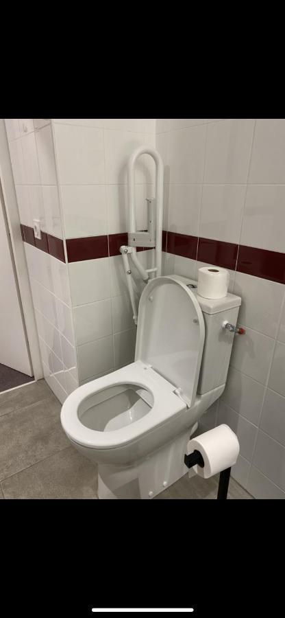 Hostel Flamingo Nimes Gare Centre Екстер'єр фото